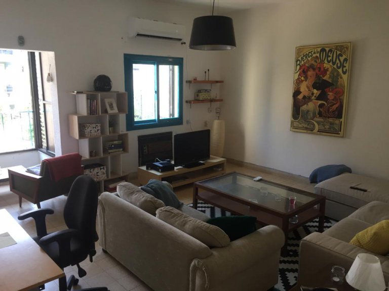 דירת 2 חדרים נעימה ברח’ טרומפלדור