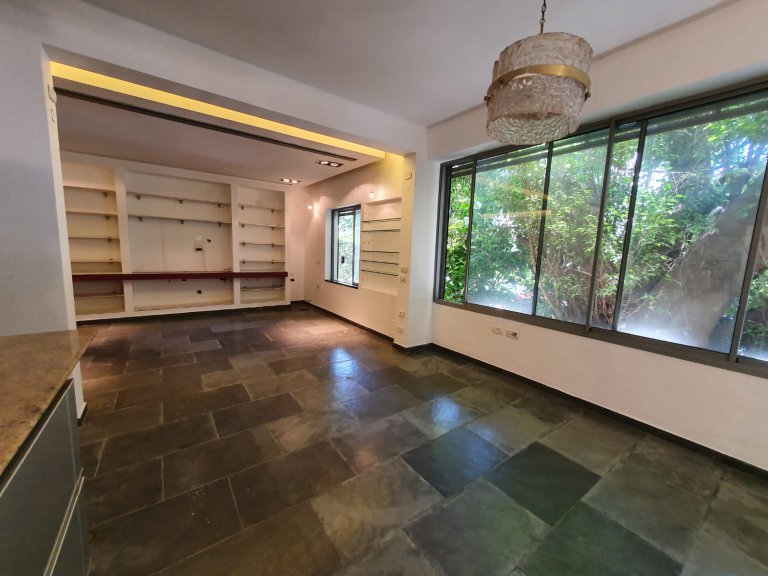 e06011a4-2f06-443f-aa3b-2e469ca75238