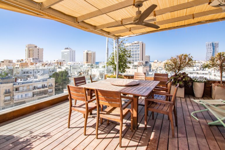 דופלקס פנטהאוז 6 חדרים ברח’ סמולנסקין