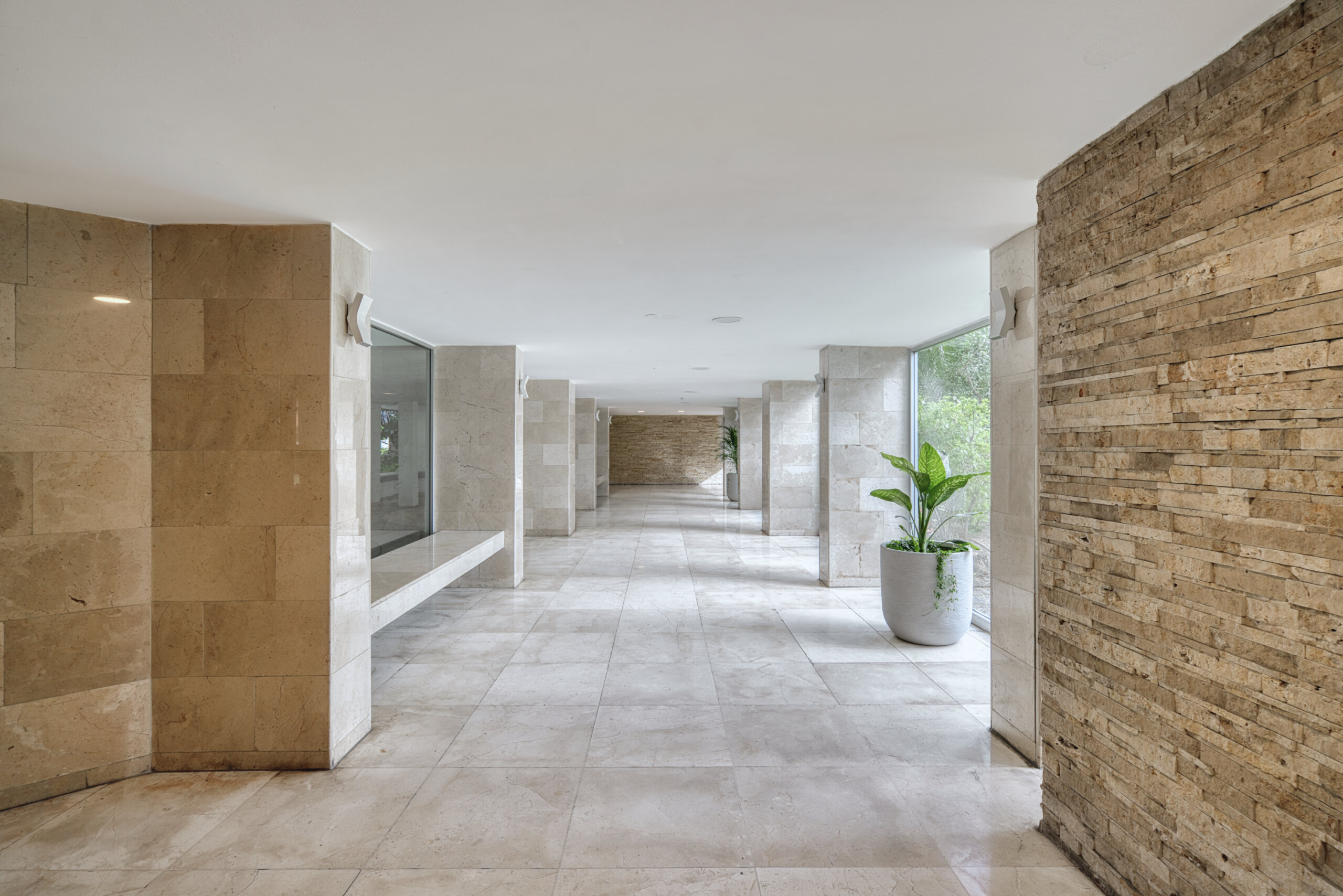 לובי הבניין