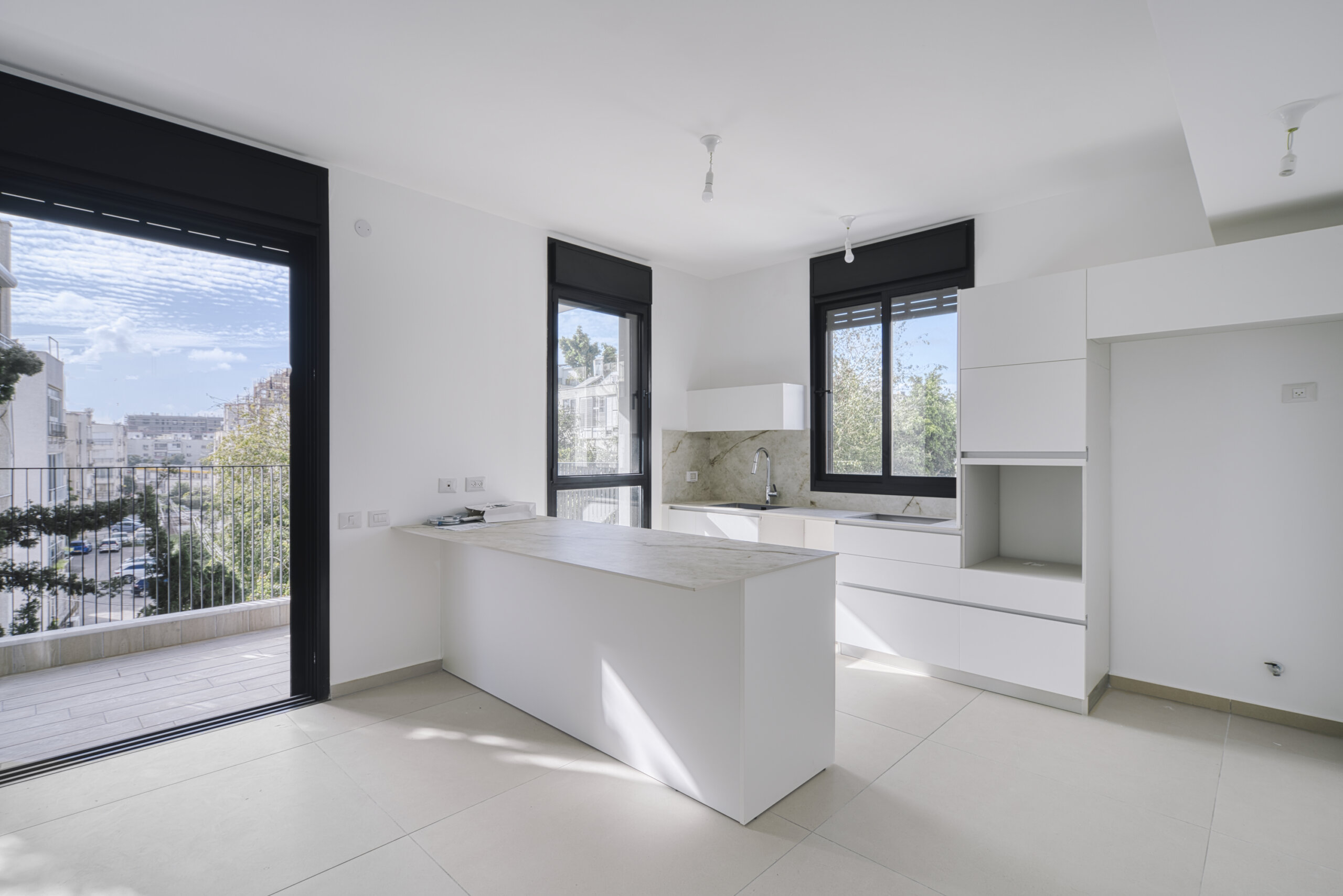 סלון ומטבח מרווחים