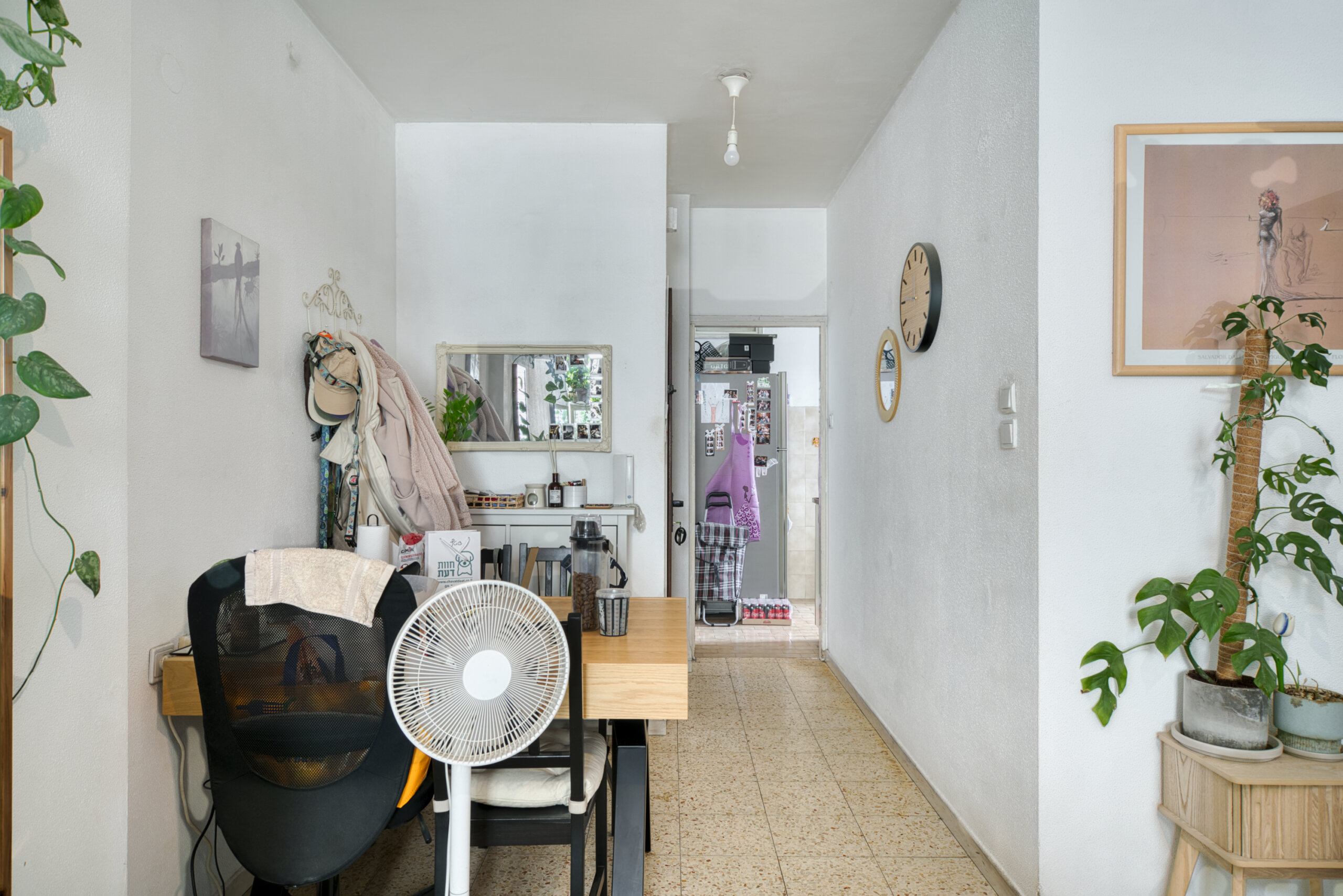 הכניסה לדירה