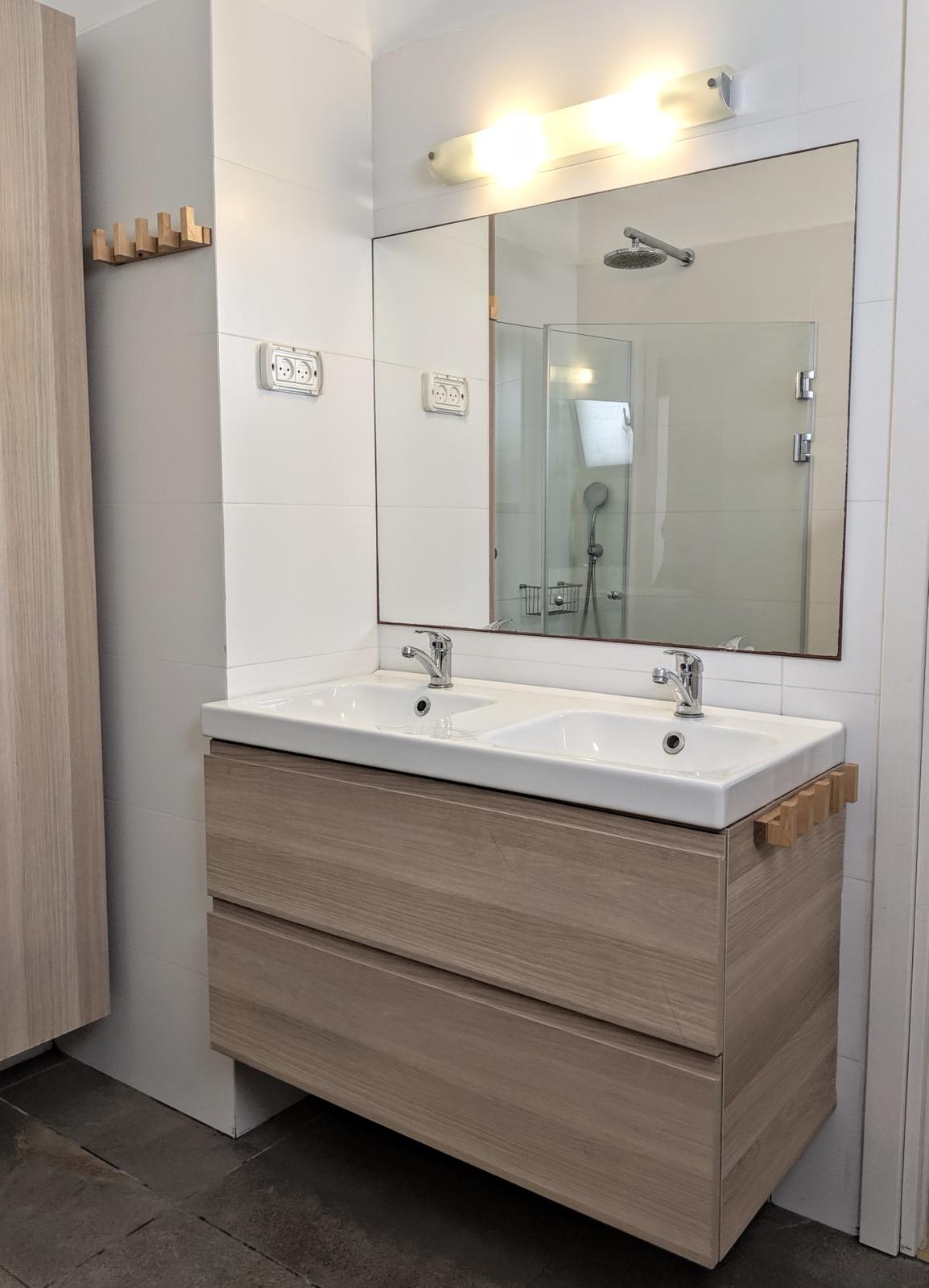 שידה חדר רחצה